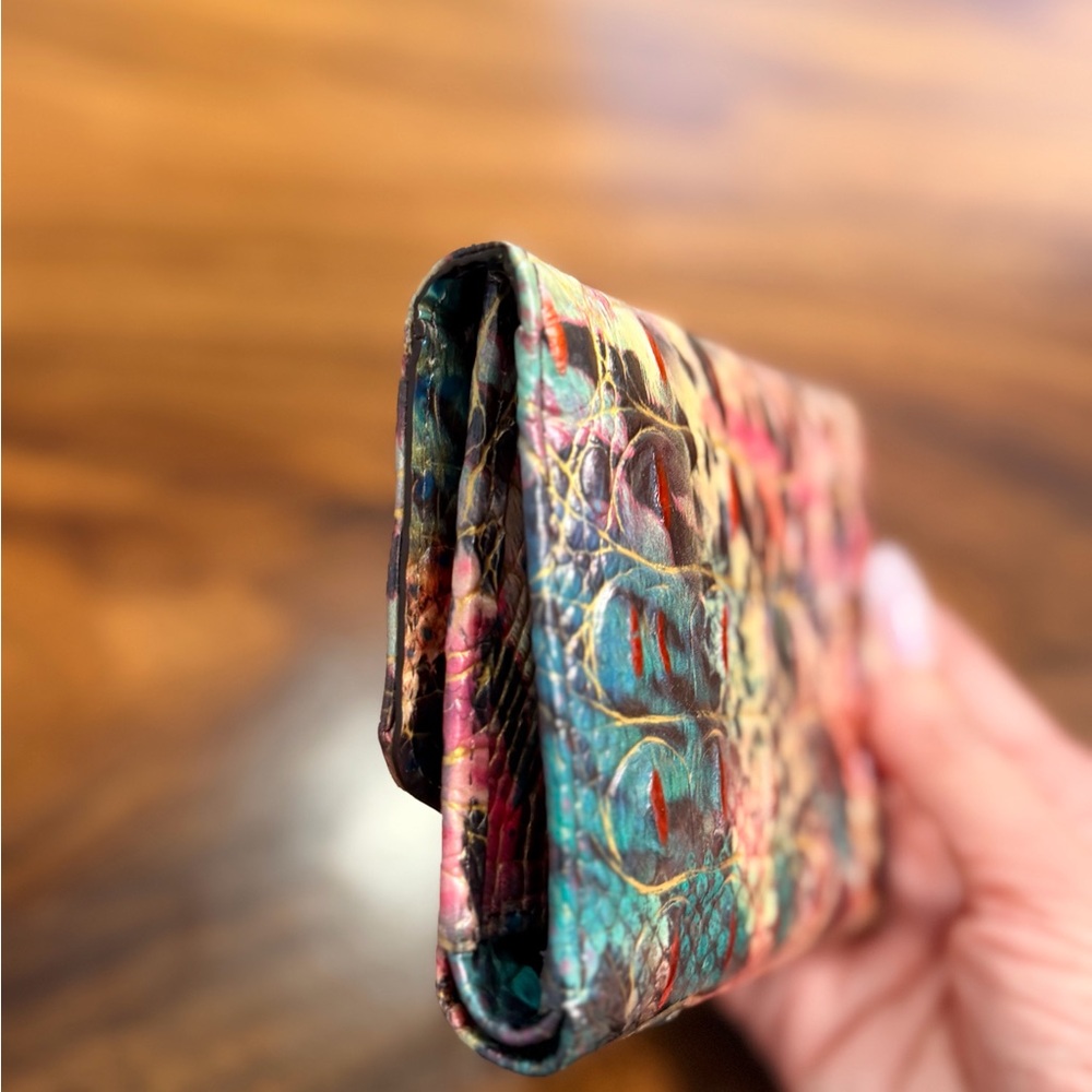 BRAHMIN Veronica SHAPESHIFTER Melbourne Genuine Leather Trifold Wallet NWOT - Picture 4 of 17